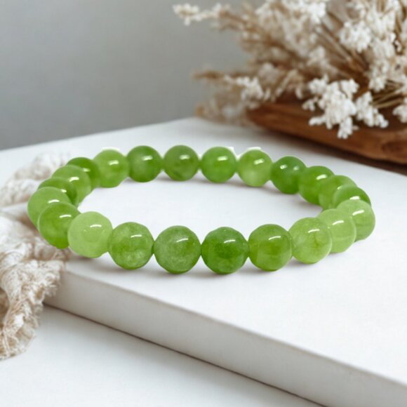 Green Peridot Gemstone Beaded Bracelet - 8mm Stretchy Crystal Jewelry - Picture 1 of 11